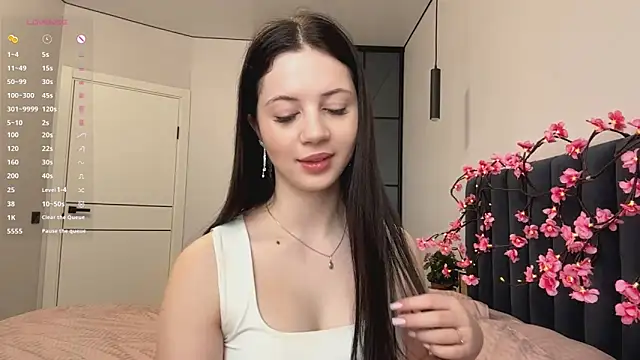 Snapshot of Rose_Retslav chatting on April 15, 6:20 am Rose Retslav online show from April 15, 6:20 am