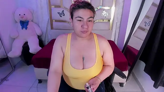 lina angels online show from May 21, 9:00 pm