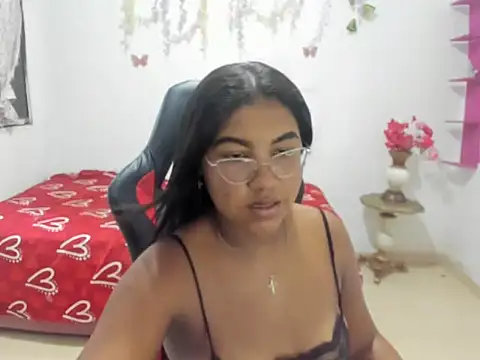 Snapshot of miasexi_hot11 chatting on May 17, 7:43 pm miasexi hot11 online show from May 17, 7:43 pm