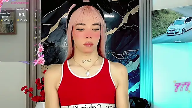 Snapshot of moon_sweet- chatting on June 11, 3:26 am moon sweet- online show from June 11, 3:26 am