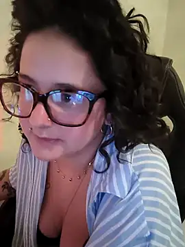 Snapshot of _lascivious chatting on April 28, 3:22 am lascivious online show from April 28, 3:22 am