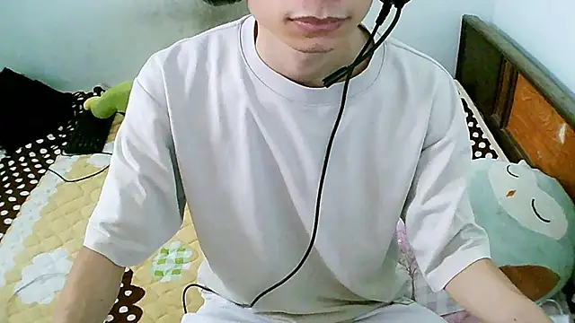 Snapshot of Kangc369 chatting on April 24, 5:21 am Kangc369 online show from April 24, 5:21 am