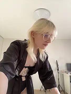 Blondie Picxel   online show from April 23, 1:02 pm