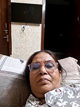 Shalini3456 online show from April 20, 8:17 am