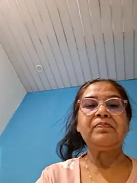 Snapshot of Shalini3456 chatting on May 9, 4:01 pm Shalini3456 online show from May 9, 4:01 pm