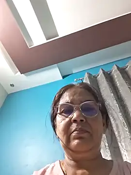 Snapshot of Shalini3456 chatting on May 11, 5:43 pm Shalini3456 online show from May 11, 5:43 pm