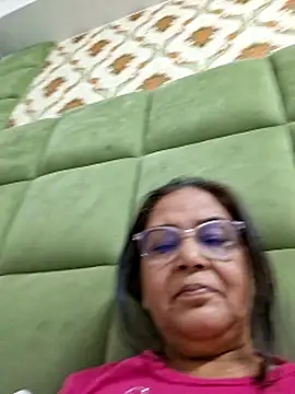 Snapshot of Shalini3456 chatting on May 16, 7:05 am Shalini3456 online show from May 16, 7:05 am