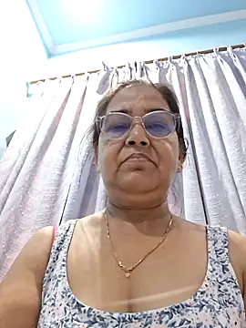 Snapshot of Shalini3456 chatting on June 9, 6:03 am Shalini3456 online show from June 9, 6:03 am