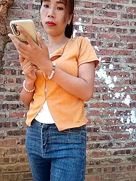 Elena Mia online show from May 16, 12:51 am