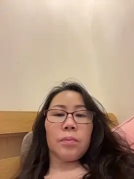 cutelingling01 online show from May 5, 4:26 pm