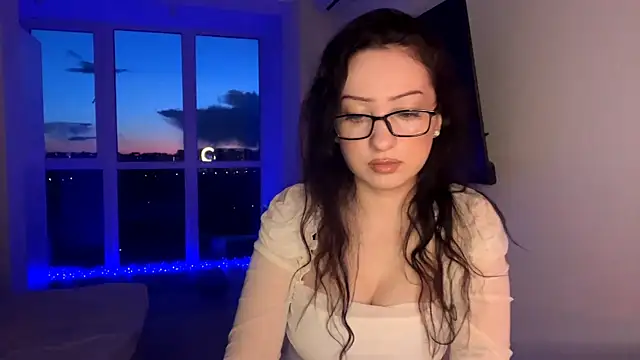 Meow Alika online show from April 28, 5:18 pm