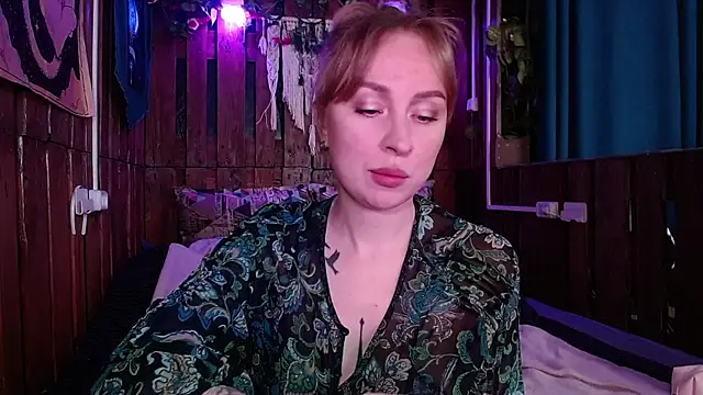Snapshot of Mimi-Deep chatting on June 4, 7:58 am Mimi-Deep online show from June 4, 7:58 am