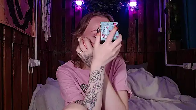 Snapshot of Mimi-Deep chatting on July 18, 7:23 am Mimi-Deep online show from July 18, 7:23 am