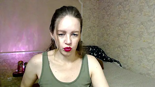 Snapshot of Fern_Lust chatting on July 3, 1:28 pm Fern Lust online show from July 3, 1:28 pm