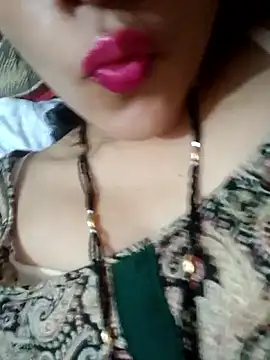 Snapshot of Sexy_Hena_69 chatting on May 3, 5:41 pm Sexy Hena 69 online show from May 3, 5:41 pm