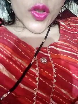 Snapshot of Sexy_Hena_69 chatting on May 4, 6:59 pm Sexy Hena 69 online show from May 4, 6:59 pm