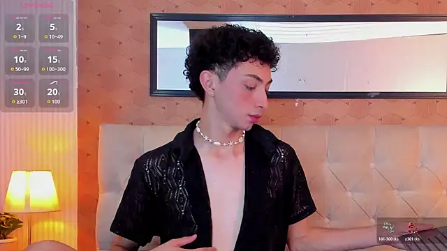 Snapshot of harry_salvatore chatting on May 12, 11:29 am harry salvatore online show from May 12, 11:29 am