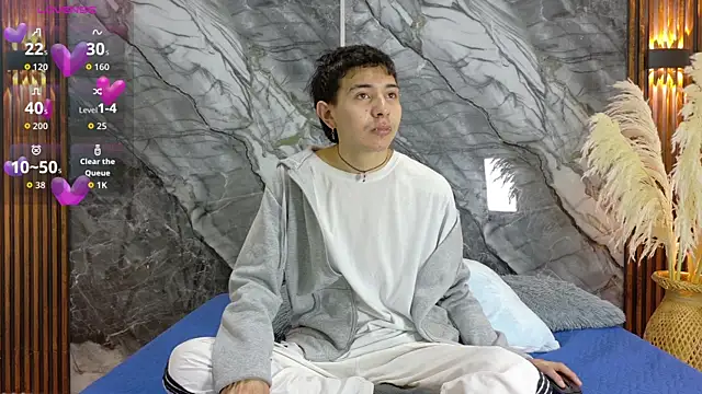 Snapshot of NoahWalker__ chatting on June 23, 11:08 am NoahWalker online show from June 23, 11:08 am