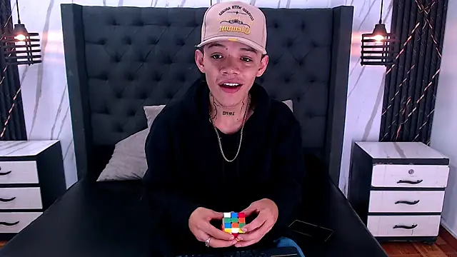 Daniel Guty online show from April 21, 7:39 pm