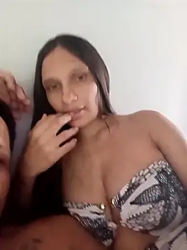 gleyce fada1 online show from April 15, 7:43 pm