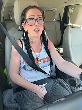 Its Lush Lily online show from April 24, 11:45 am