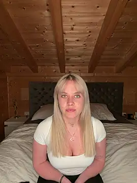 paulaklein online show from April 23, 7:38 pm