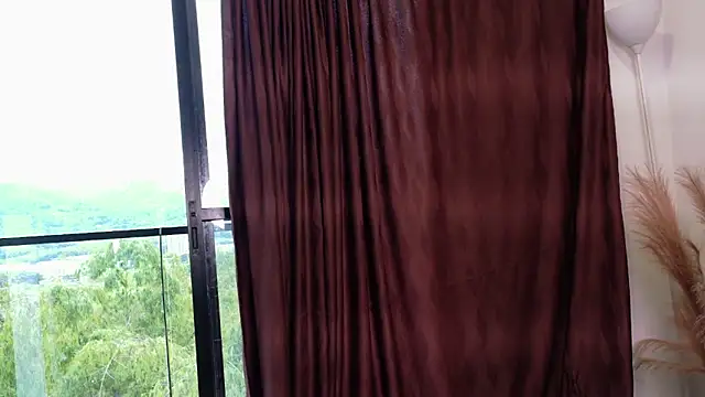 Snapshot of Aroon_connor1 chatting on May 29, 10:30 pm Aroon connor1 online show from May 29, 10:30 pm