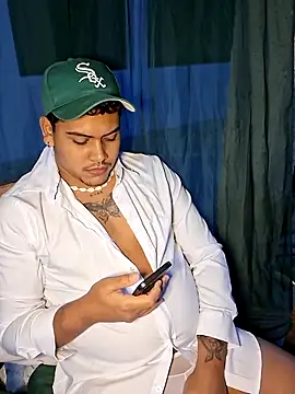 Snapshot of Saul_88 chatting on April 24, 2:47 am Saul 88 online show from April 24, 2:47 am