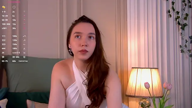 Suzaneey online show from April 24, 6:43 pm