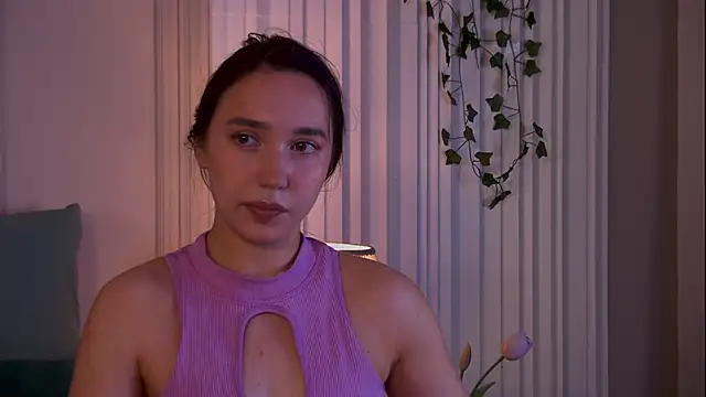 Snapshot of Suzaneey chatting on June 13, 7:12 pm Suzaneey online show from June 13, 7:12 pm