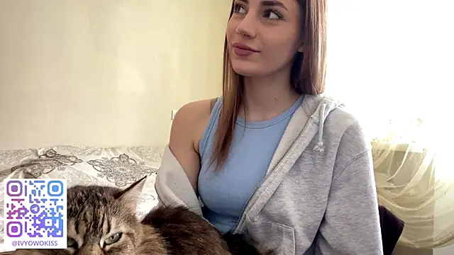 simmisweet online show from April 28, 12:43 pm