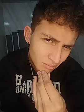 Snapshot of Axel_Romanov chatting on July 23, 12:47 pm Axel Romanov online show from July 23, 12:47 pm