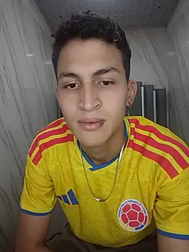 Snapshot of Axel_Romanov chatting on July 28, 2:13 pm Axel Romanov online show from July 28, 2:13 pm