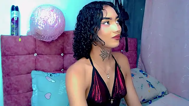 Snapshot of Darianna_A chatting on July 6, 6:10 pm Darianna A online show from July 6, 6:10 pm
