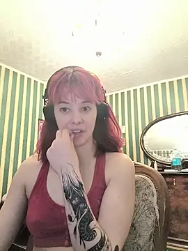 amberrrdolll  online show from April 19, 9:06 pm