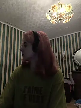 Snapshot of amberrrdolll_ chatting on June 20, 12:14 am amberrrdolll online show from June 20, 12:14 am
