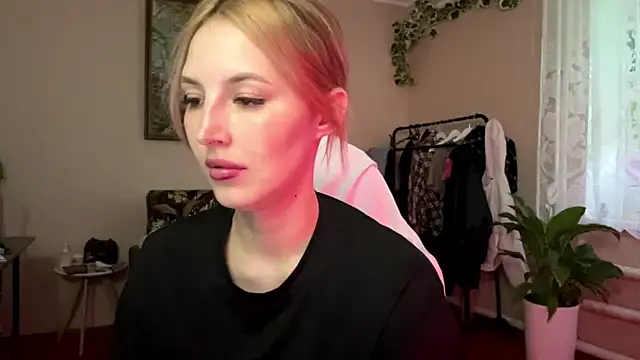 JennyDew online show from April 17, 3:48 pm
