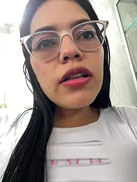 Snapshot of CarlaSpenser chatting on June 6, 5:17 pm CarlaSpenser online show from June 6, 5:17 pm