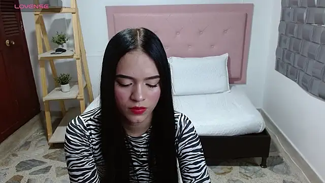 Snapshot of CelesteMayerr chatting on April 20, 8:32 pm CelesteMayerr online show from April 20, 8:32 pm