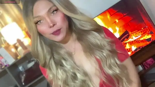 Snapshot of hannaBaby_lisyos11 chatting on May 12, 12:24 pm hannaBaby lisyos11 online show from May 12, 12:24 pm