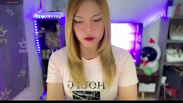 hannaBaby lisyos11 online show from June 17, 12:18 pm