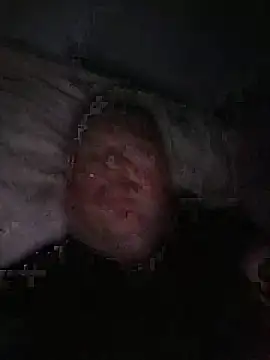 Snapshot of Anatolii_77 chatting on June 14, 9:50 pm Anatolii 77 online show from June 14, 9:50 pm