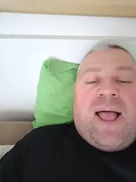 Snapshot of Anatolii_77 chatting on June 15, 2:08 pm Anatolii 77 online show from June 15, 2:08 pm