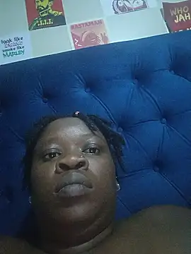 Snapshot of PrettyMissB chatting on June 11, 3:37 am PrettyMissB online show from June 11, 3:37 am