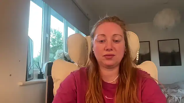 Snapshot of arielsweetieee chatting on May 13, 6:16 pm arielsweetieee online show from May 13, 6:16 pm