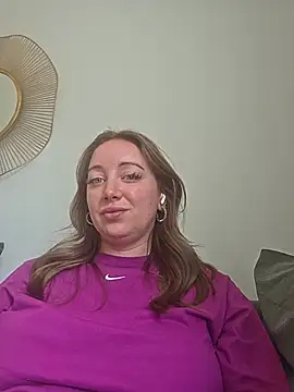 arielsweetieee online show from July 19, 10:52 am
