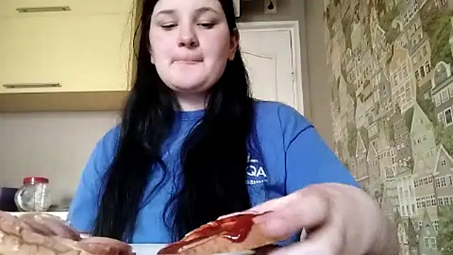 Snapshot of BeatriceMolands chatting on April 30, 6:42 am BeatriceMolands online show from April 30, 6:42 am