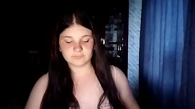 Snapshot of BeatriceMolands chatting on June 3, 5:18 pm BeatriceMolands online show from June 3, 5:18 pm