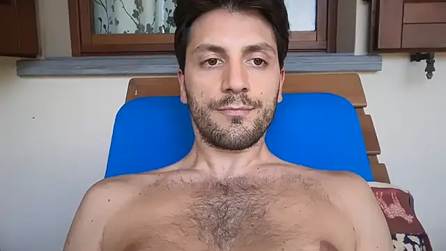 Snapshot of italianass94 chatting on May 23, 1:15 pm italianass94 online show from May 23, 1:15 pm