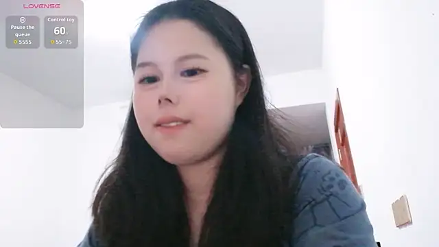 Snapshot of 66-hannah-66 chatting on April 22, 3:46 pm 66-hannah-66 online show from April 22, 3:46 pm